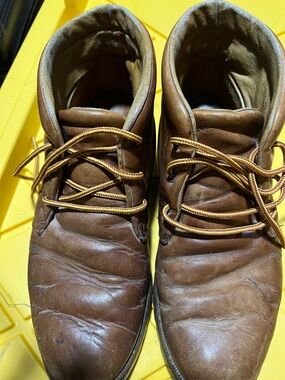Vibram Brown Leather Men's Work Boots with Yellow Laces. Made in Italy leather.